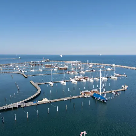 Cblue Am Yachthafen - Moewe * Rostock