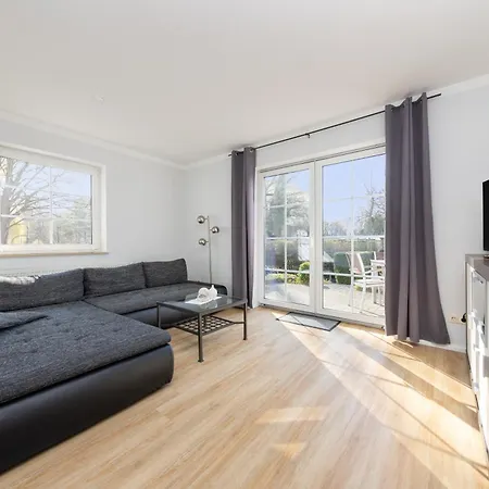 Cblue Am Yachthafen - Moewe Apartment