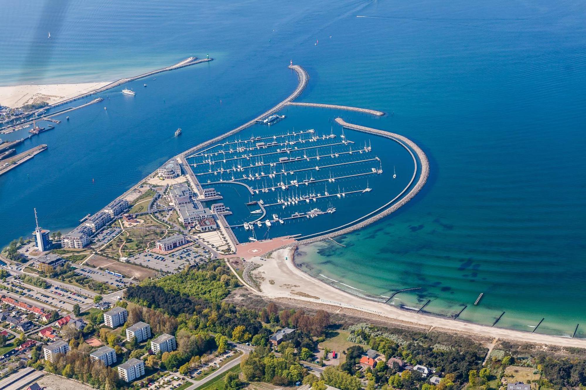 Cblue Am Yachthafen - Moewe *