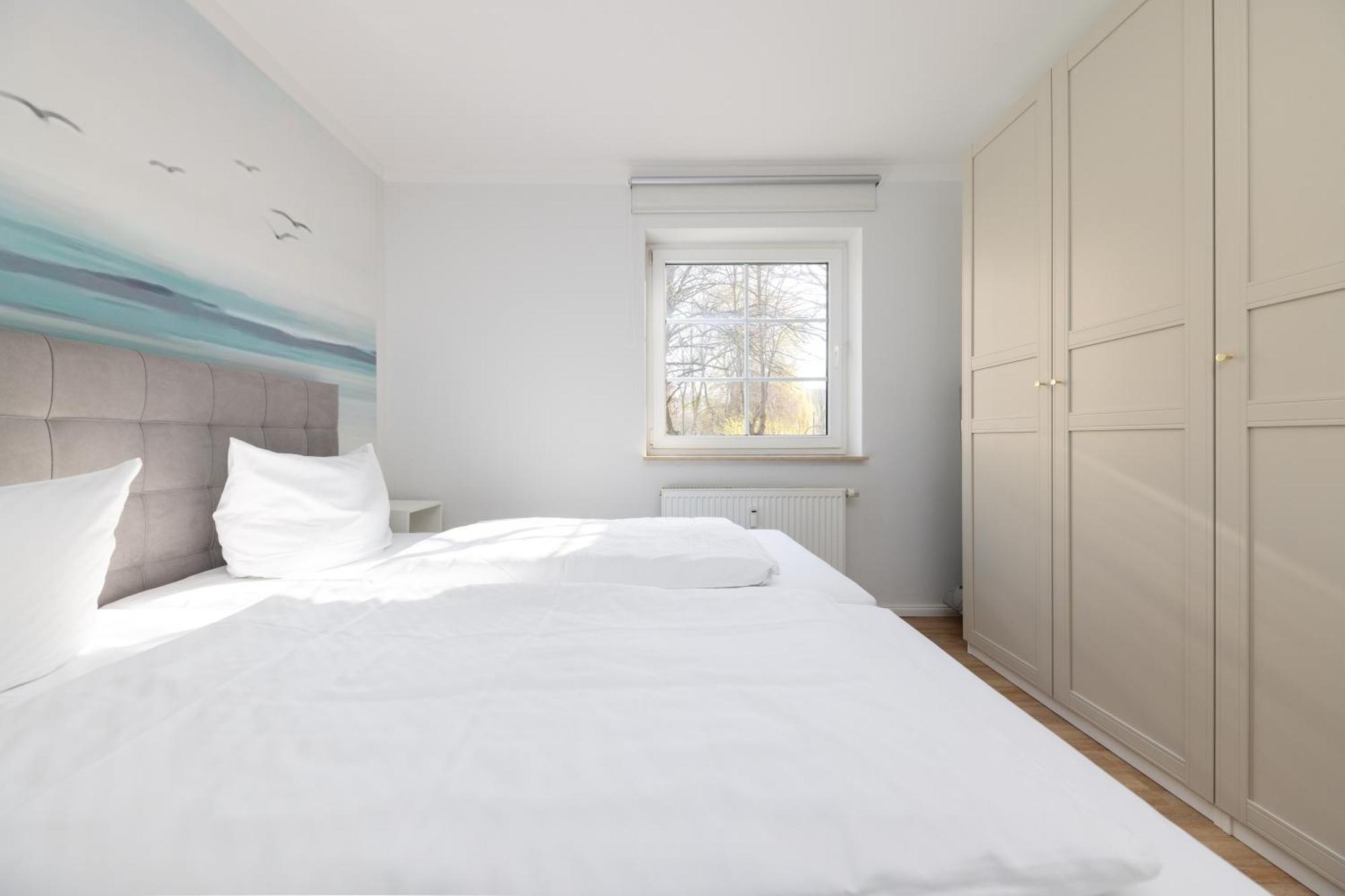 Cblue Am Yachthafen - Moewe